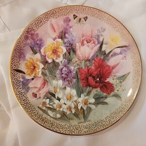 1991 Symphony Of Shimmering Beauty Collectors Plates #9474A Tulip Ensemble